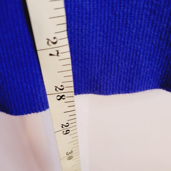 Vintage Undefeated "The U Man" graphic blue pull over sweatshirt size XL - Picture 11 of 11